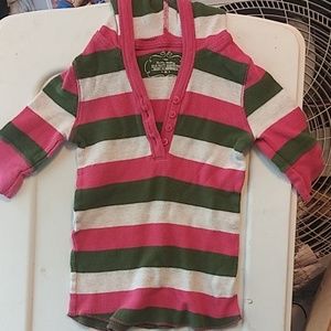 Girl's hooded 3/4 shirt